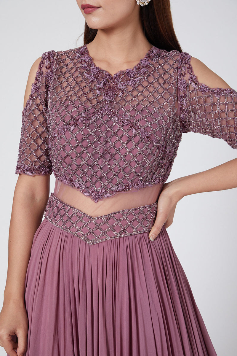Frill collared Top and Ombre Skirt