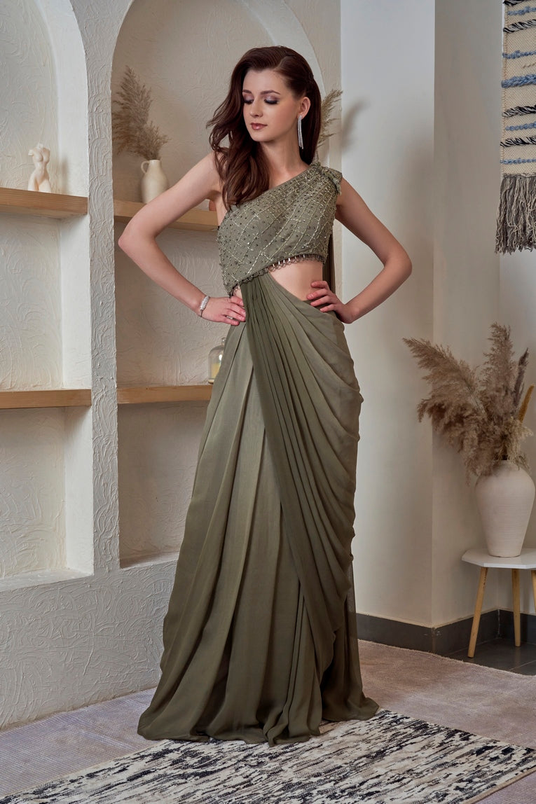 one shoulder anchor thread sari gown